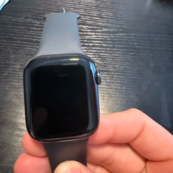 Apple Watch Series 8 GPS only - Picture 4 of 7